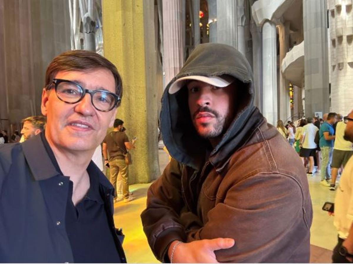 El president Salvador Illa con el cantante puertorriqueño Bad Bunny.