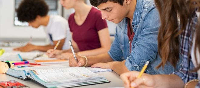 Las academias convierten el verano en una oportunidad para mejorar notas: "Los resultados siempre son muy buenos"