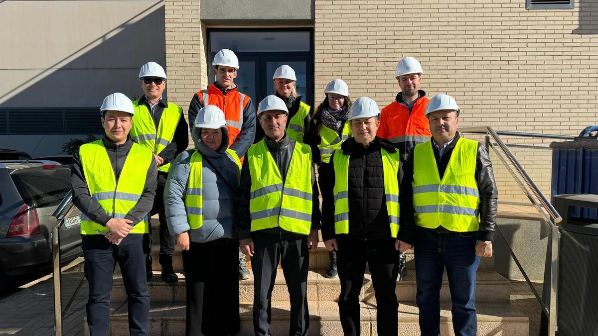 Delegación Uzbekistán en Caudete de las Fuentes.