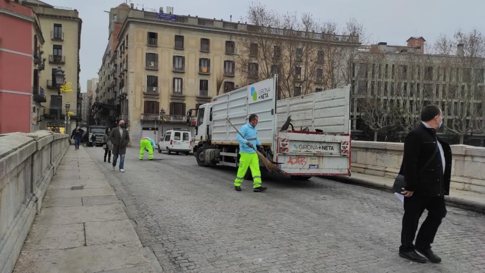 Girona intenta tornar a la normalitat després de la segona nit d'aldarulls