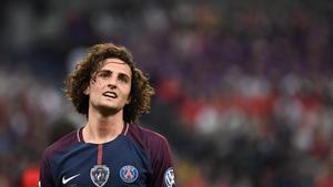 marcosl44393882 paris saint germain s french midfielder adrien rabiot is pic181230144233