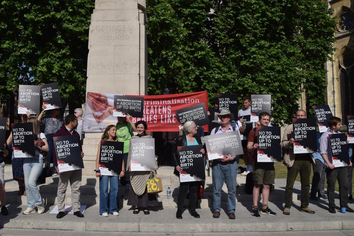Contrarios al aborto en una protesta en Londres.