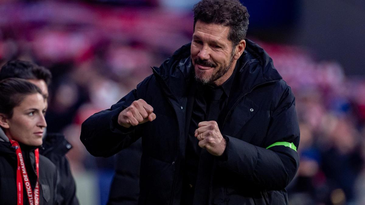 Simeone festeja uno de los goles del Atlético al Mallorca en el Metropolitano.