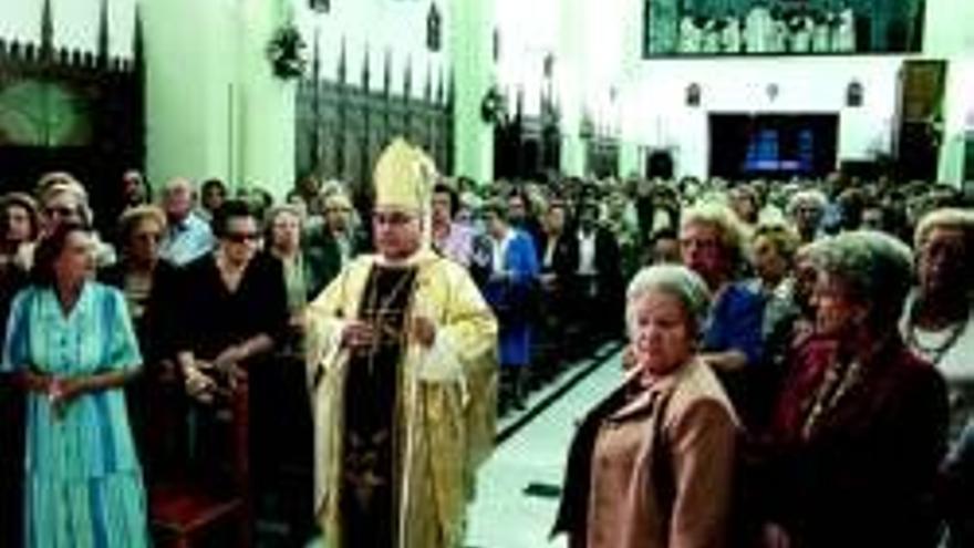 Las Descalzas reabre al culto la iglesia rehabilitada