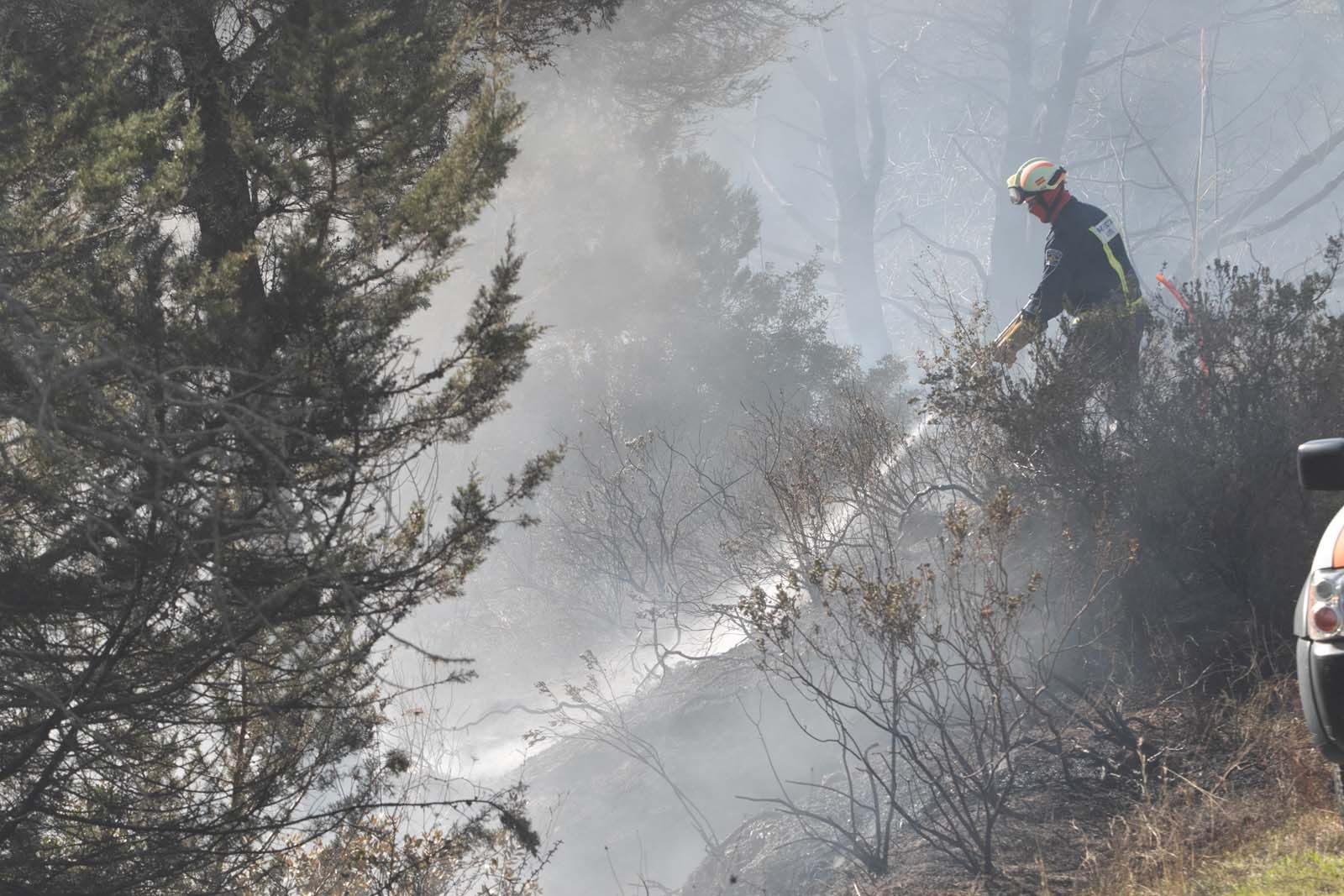 Alarma por un incendio en un torrente de Ibiza