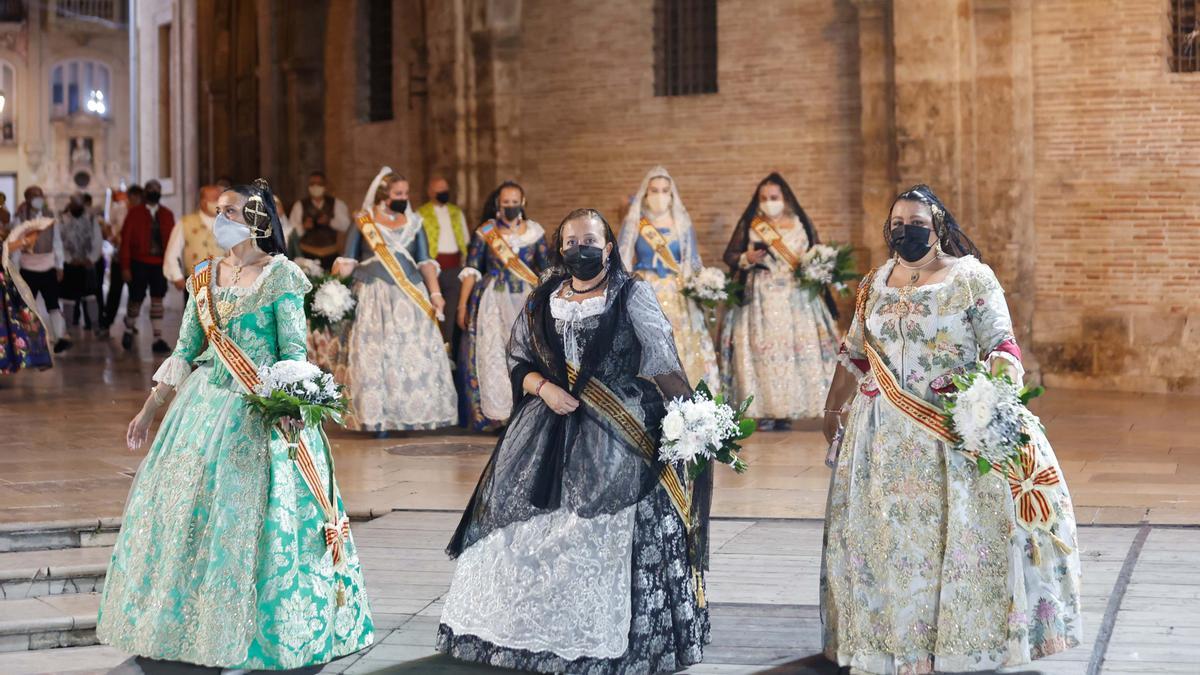 Búscate en el primer día de Ofrenda por las calles del Mar y Avellanas entre las 21:00 y 22:00 horas