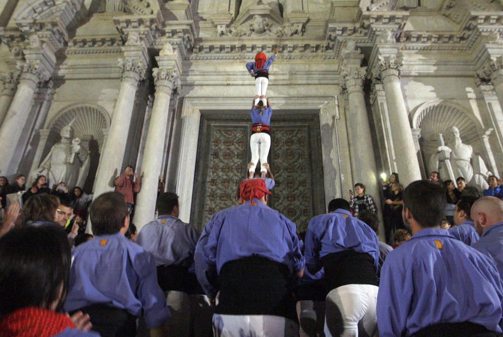 Actuació dels Marrecs a les escales de la Catedral