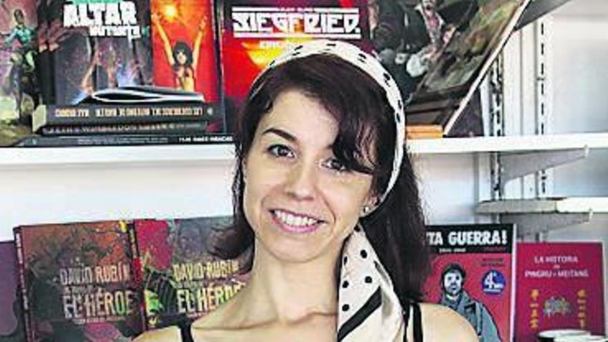 Alicia Alvarado, A gata tola