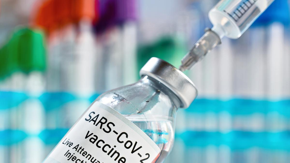 La EMA autorizará la vacuna de Pfizer para jóvenes de 12 a 16 años a finales de mayo
