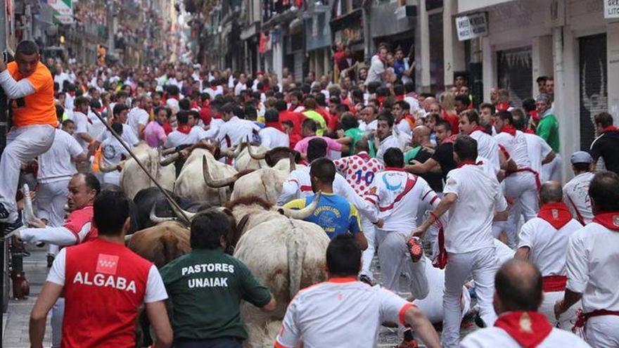 Encierro veloz y limpio de la mano de la ganadería  madrileña de Victoriano del Río Cortés