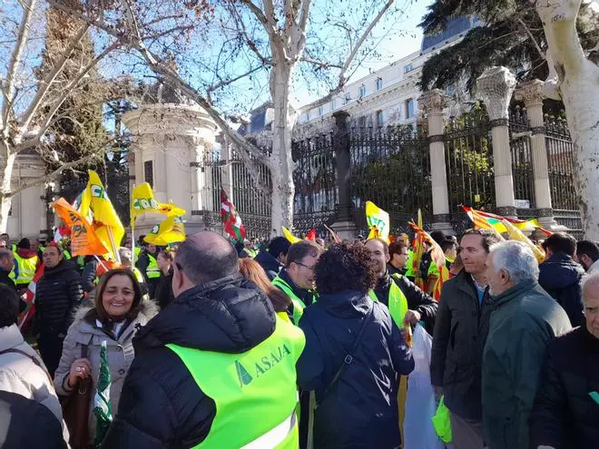 Protestas de los agricultores de Córdoba ante el Ministerio de Agricultura