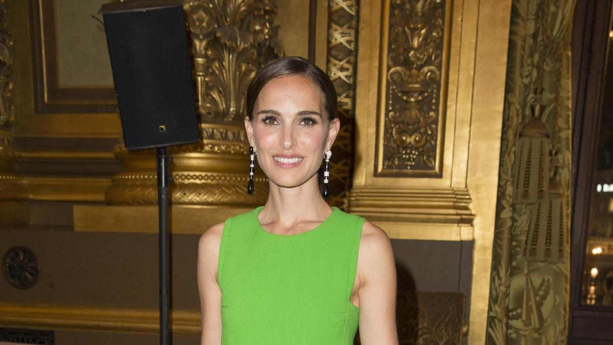 Natalie Portman con un vestido de Dior en la apertura de la temporada de la Ópera de París