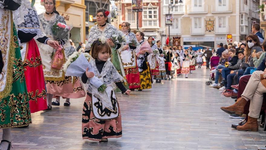 Unas 2.000 personas desfilarán el Viernes de Dolores en la ofrenda floral a la patrona de Cartagena