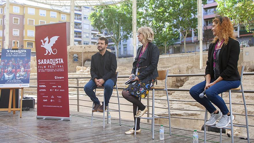 José Ángel Delgado, Mirella R. Abrisqueta y Susana Martínez, durante la presentación de la serie &#039;Heroínas con maña&#039;.