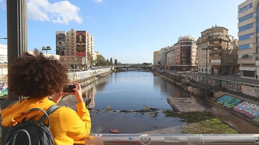 Imagen de la desembocadura del río Guadalmedina.