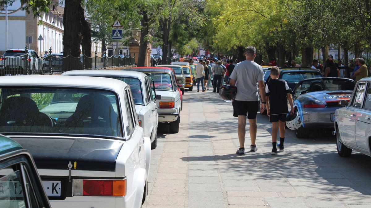 Concentración de coches clásicos en Antequera