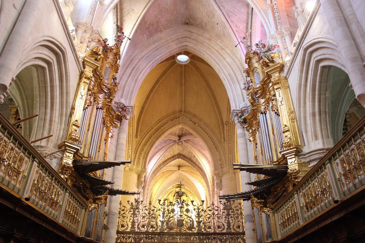 CUENCA. Órgano del coro.