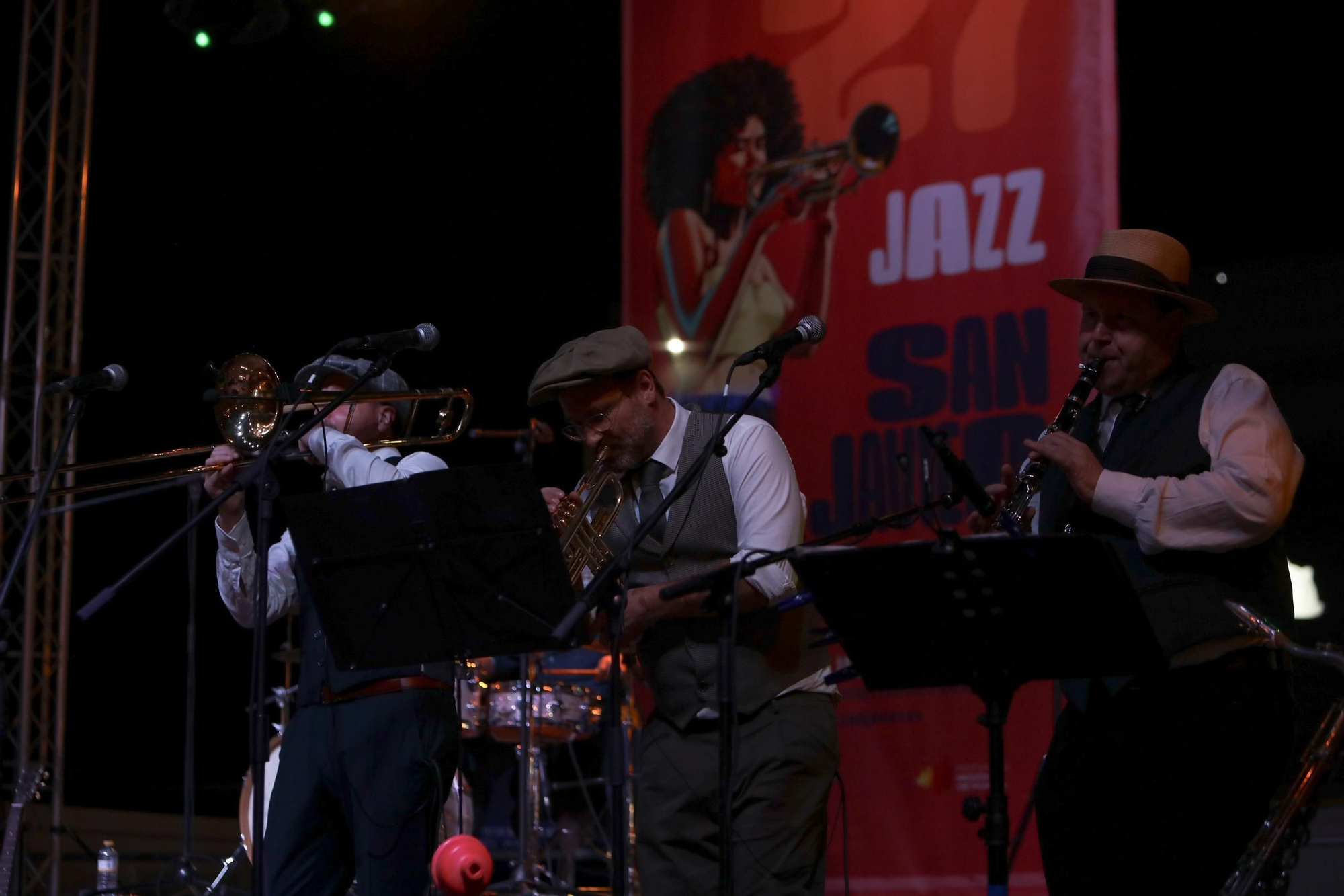 Las mejores imágenes de Zoot Suiters en el Festival Internacional Jazz San Javier