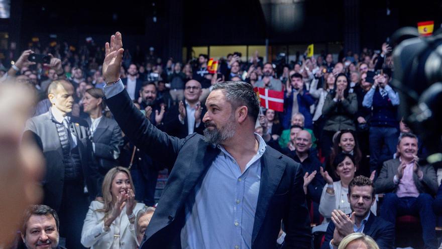 Abascal defiende a Trump en la cumbre de la ultraderecha en Madrid: &quot;El gran arancel es el pacto verde&quot;