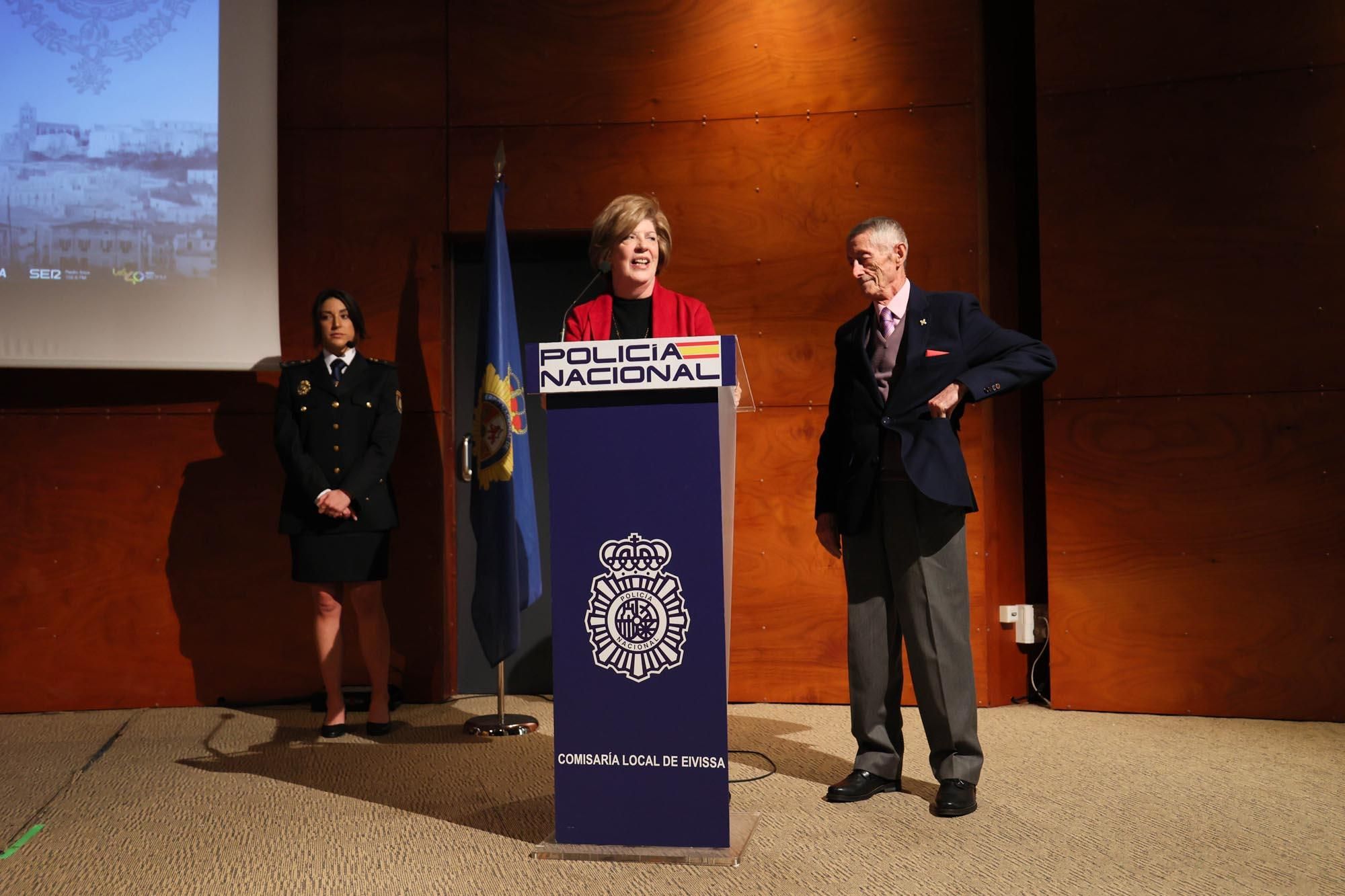 Homenaje de la Policía Nacional de Ibiza a sus jubilados