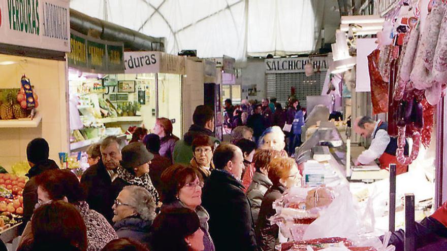 El Mercado, ayer más concurrido que de costumbre.