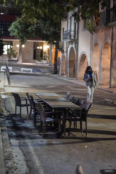 Els carrers de Girona buits en la primera nit del toc de queda