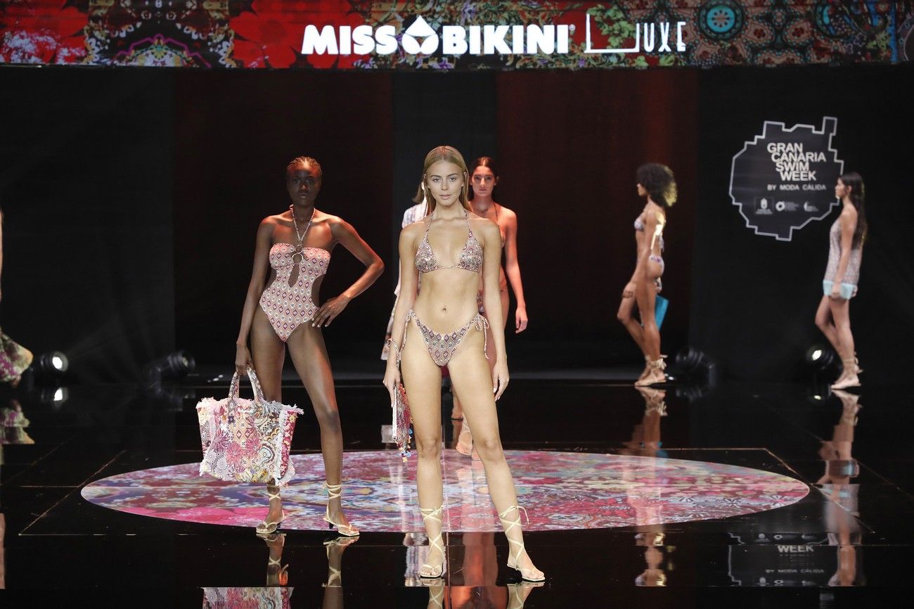 Desfile de Miss Bikini en la Gran Canaria Swim Week 2021 (2ª jornada)