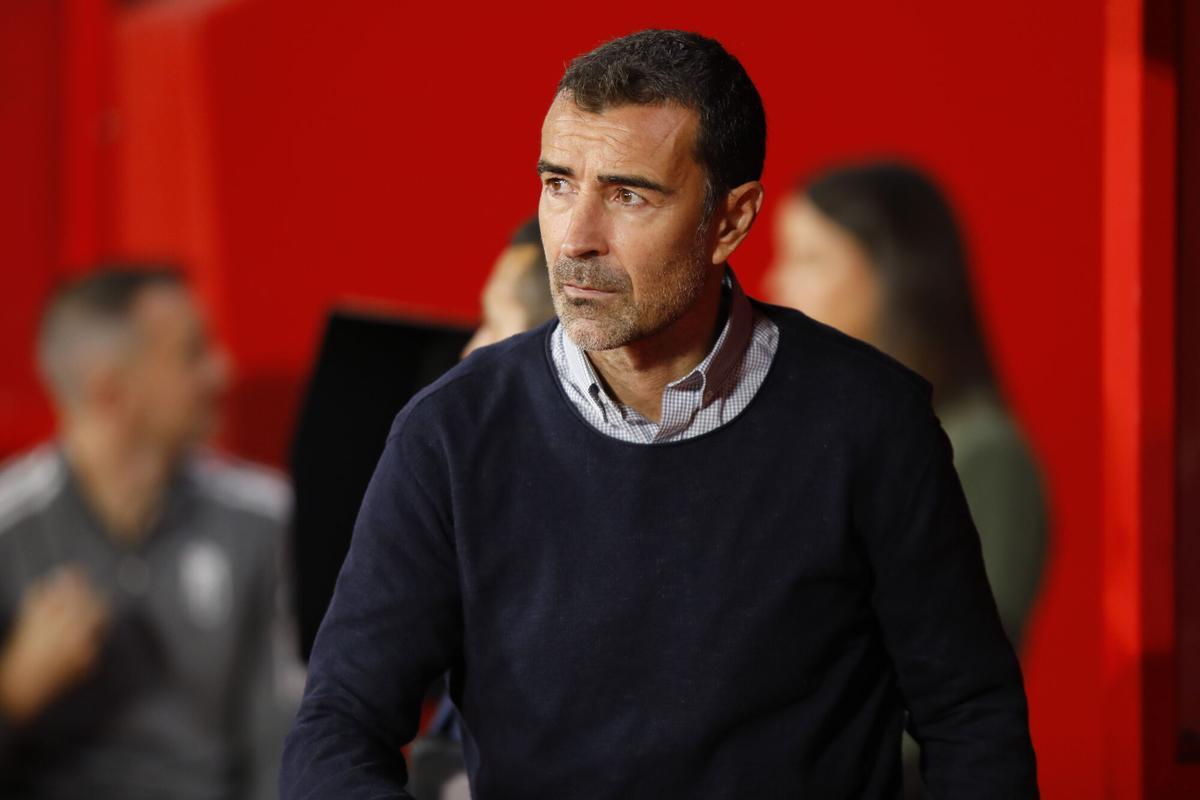 El entrenador Juan Carlos Carcedo, durante un partido.