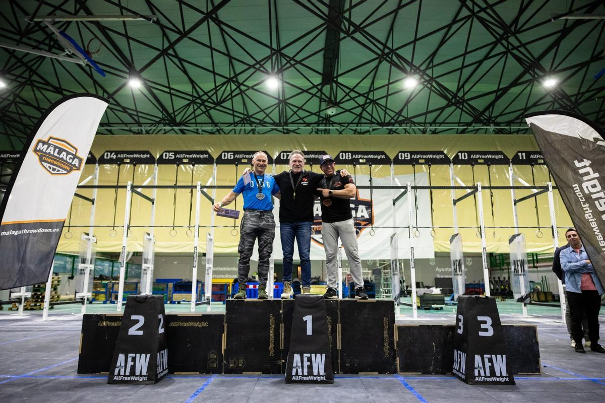 Cesc Palomo en el centre del podi.