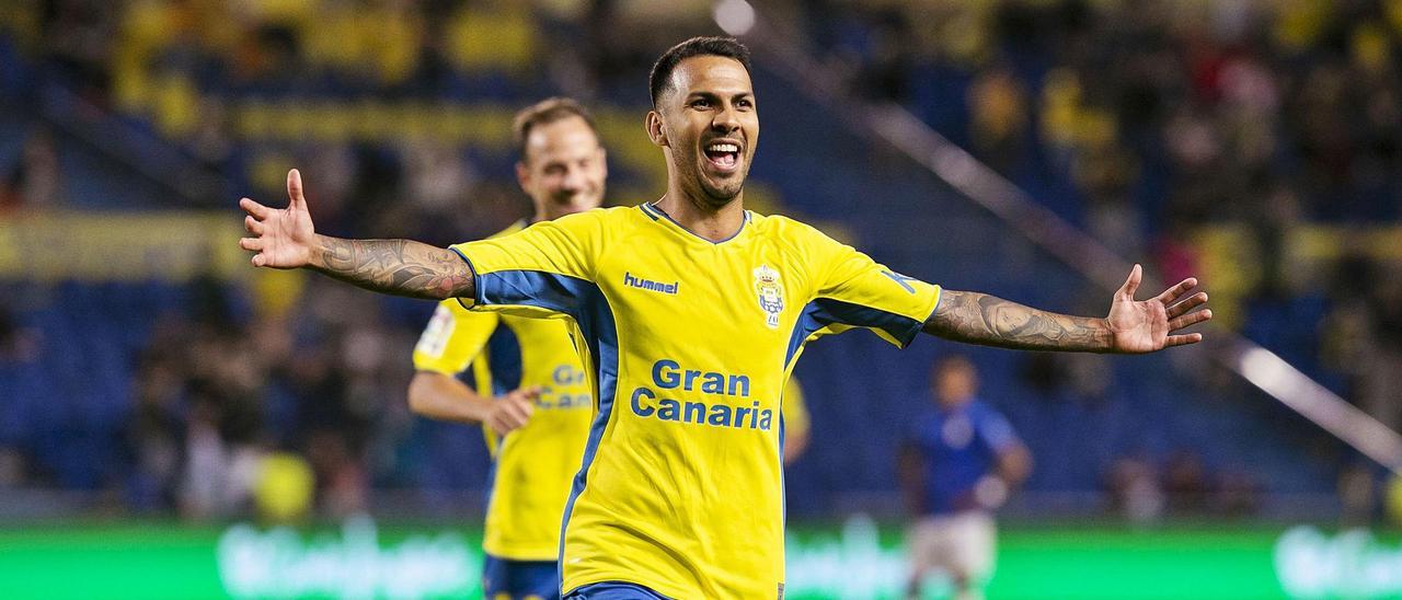 Prince elige Italia; Jonathan Viera, el sueño para Navidad