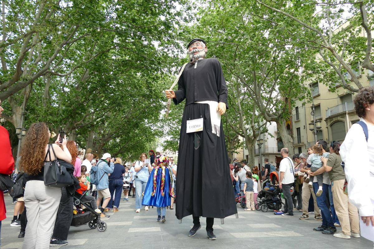 EN IMATGES | Una desena de colles geganteres es troben a Figueres per celebrar les Fires i Festes de la Santa Creu EN IMATGES | Una desena de colles geganteres es troben a Figueres per celebrar les Fires i Festes de la Santa Creu