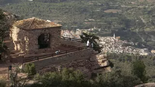 El pleno y el Consell de Cultura de Estivella rechazan la "ocupación ilegal" de la ermita del Garbí