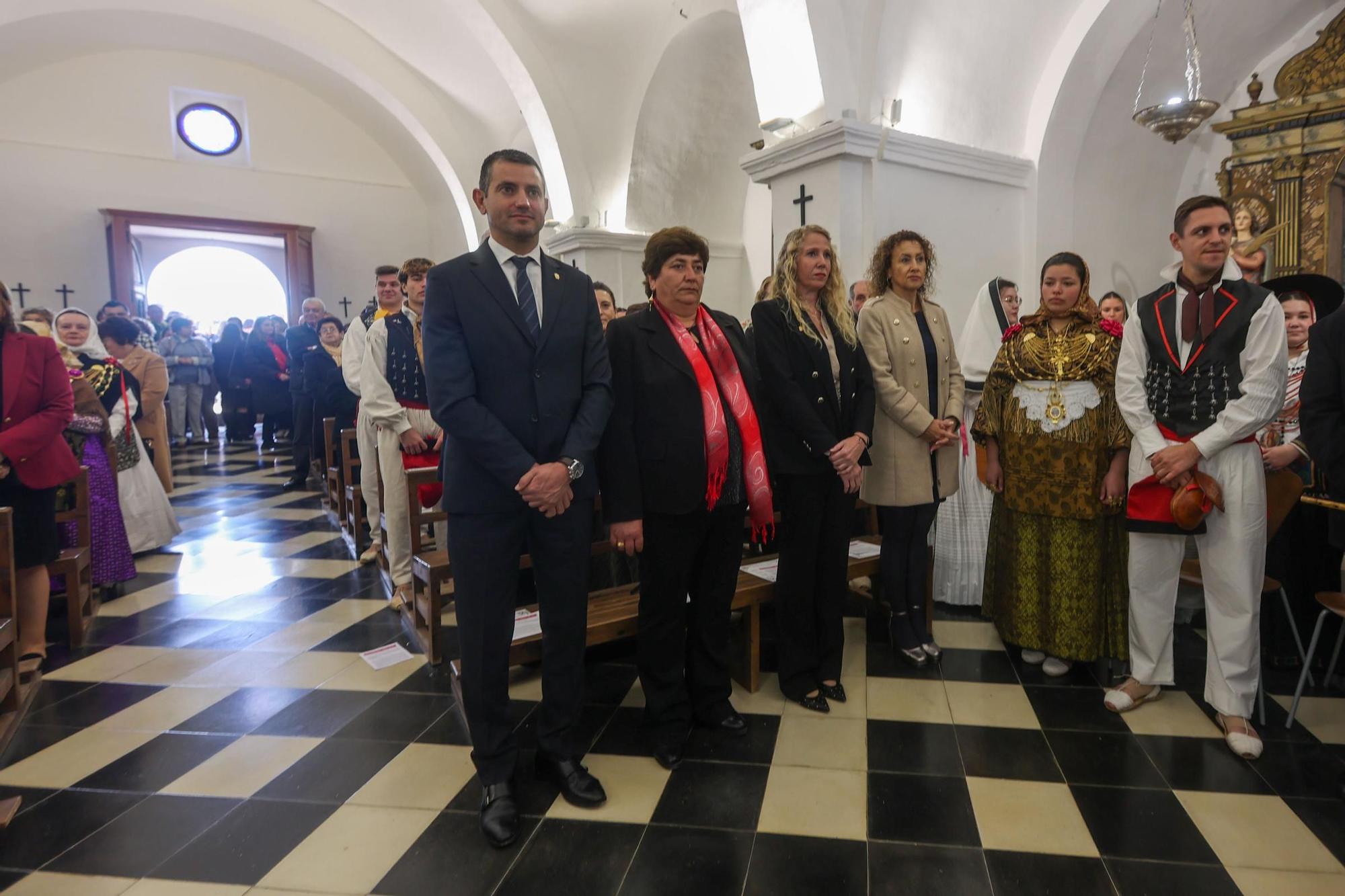 Todas las imágenes del día de Santa Inés en Ibiza