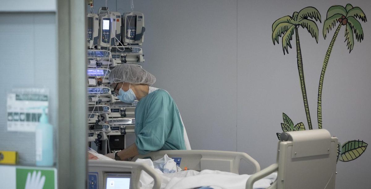 La fiscalia demana interrogar els metges que van atendre el nadó maltractat