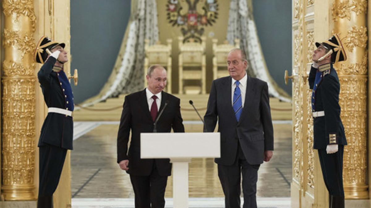 El Rey y Putin, en la sala de Alejandro del Gran Palacio del Kremlin.