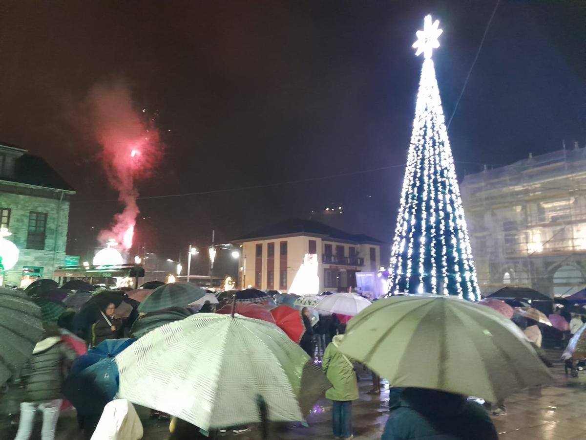 Encendido de las luces de Navidad en Pola de Laviana