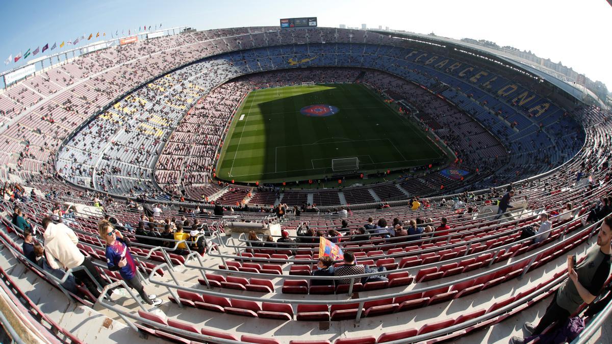 Vista del camp Nou durante el partido Barcelona-Atlético.