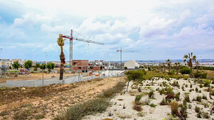 Torrevieja tiene sin ejecutar 20 zonas verdes sobre casi un millón de metros cuadrados