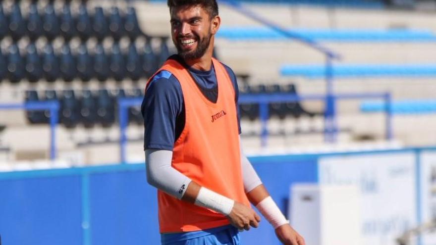 Miquel Amengual, en un entrenmaiento del Baleares en son Malferit