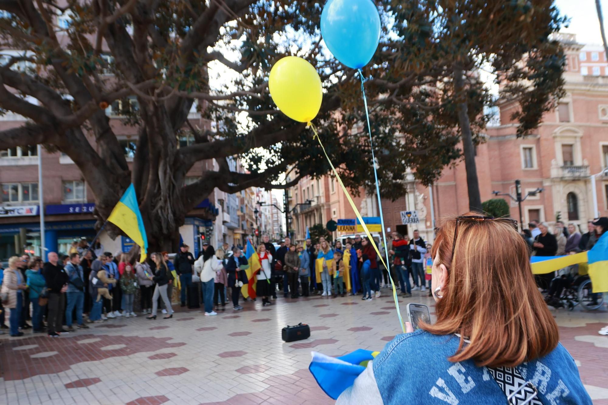 Cientos de castellonenses se manifestan por la paz en Ucrania