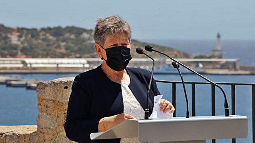 Rosalía Rodrigo durante su discurso 