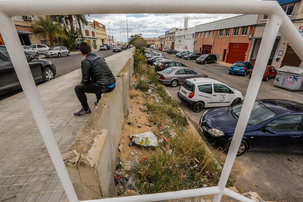 El polígono de Carrús agoniza