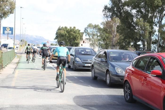 Día de Todos los Santos en el cementerio de Lorca