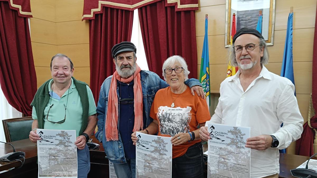 Pablo Manzano, Chus Pedro, Angelita Cueva y Álvaro Cortina, en la presentación del ciclo cultural.