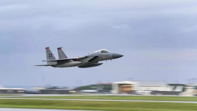 Japón da carpetazo al pacifismo