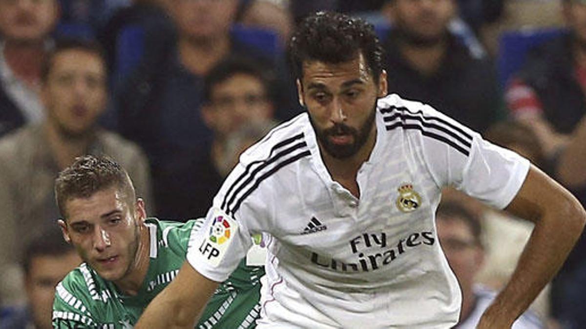 Arbeloa y su pisotón criminal a David Villa en Mestalla Arbeloa y su pisotón criminal a David Villa en Mestalla