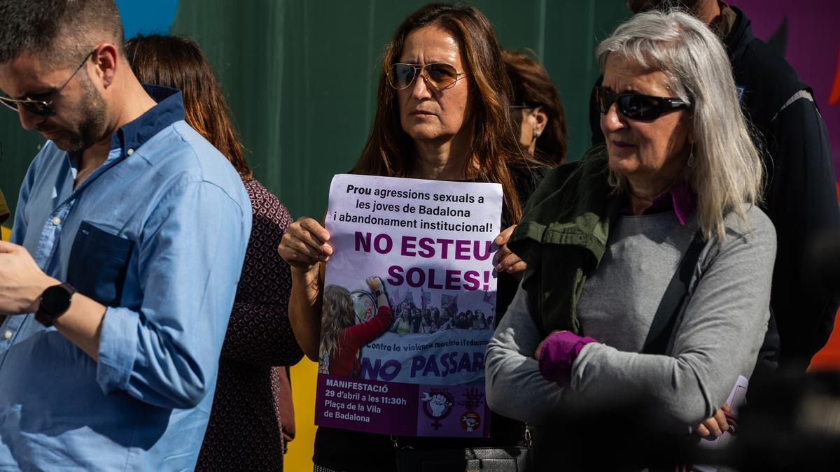 Concentración en Badalona contra las agresiones sexuales.