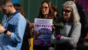 Concentración en Badalona contra las agresiones sexuales.