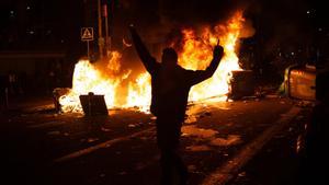 Incidentes tras la manifestaciÃ³n convocada por Tsunami Democratic por el partido entre el FC Barcelona-Real Madrid en el Camp Nou, a 18 de diciembre de 2019