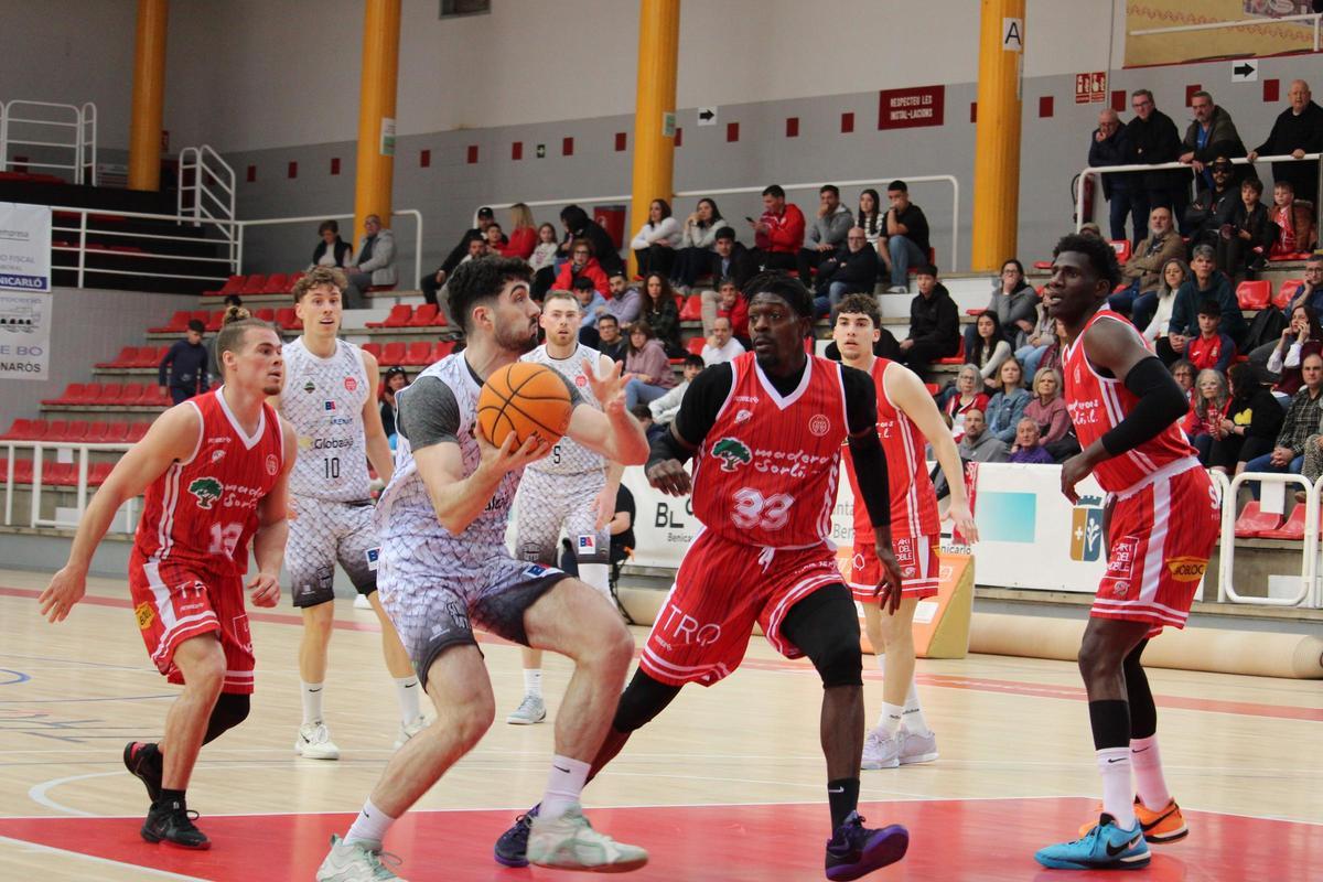 El Maderas Sorlí Benicarló sumó la quinta derrota consecutiva ante el cuadro manchego